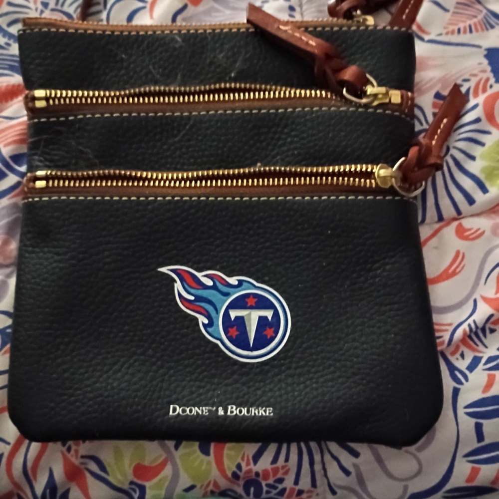 Dooney & Bourke Navy Leather Crossbody with Logo